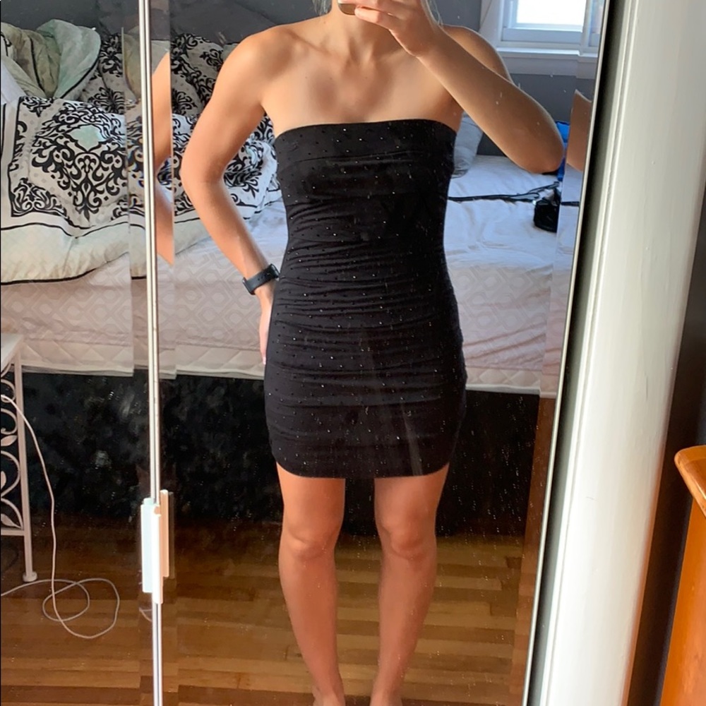 LBD body con banded